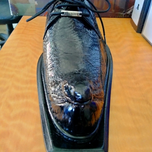 Dress shoes